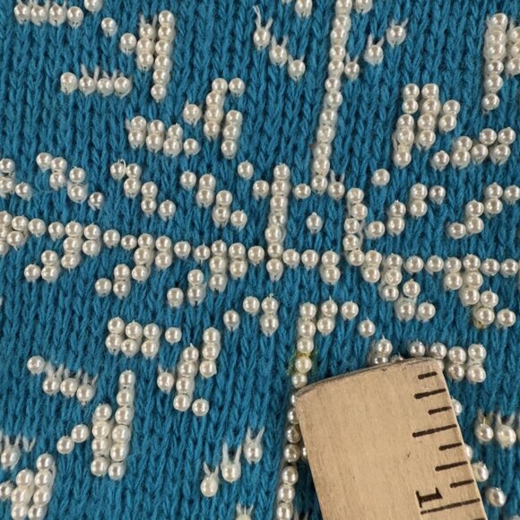 Vintage G.F.C. LTD Sweater Womens Medium Blue White Snowflake Beaded Made USA - Picture 5 of 15